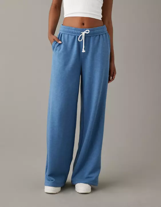 AE '90s Wide Leg Fleece Pant - Image 2
