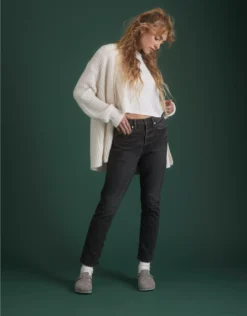 AE77 Premium Straight Crop Jean